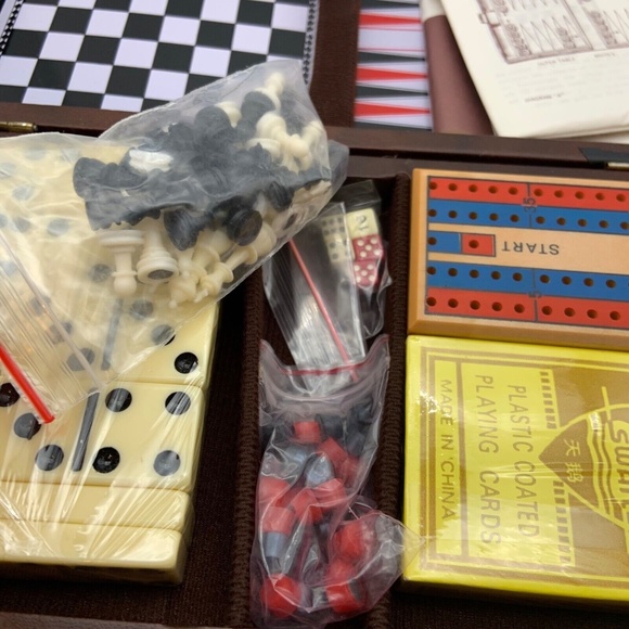 Vintage Sealed Cardinal Game Attaché Six-In-One Small Travel Games - Picture 12 of 14